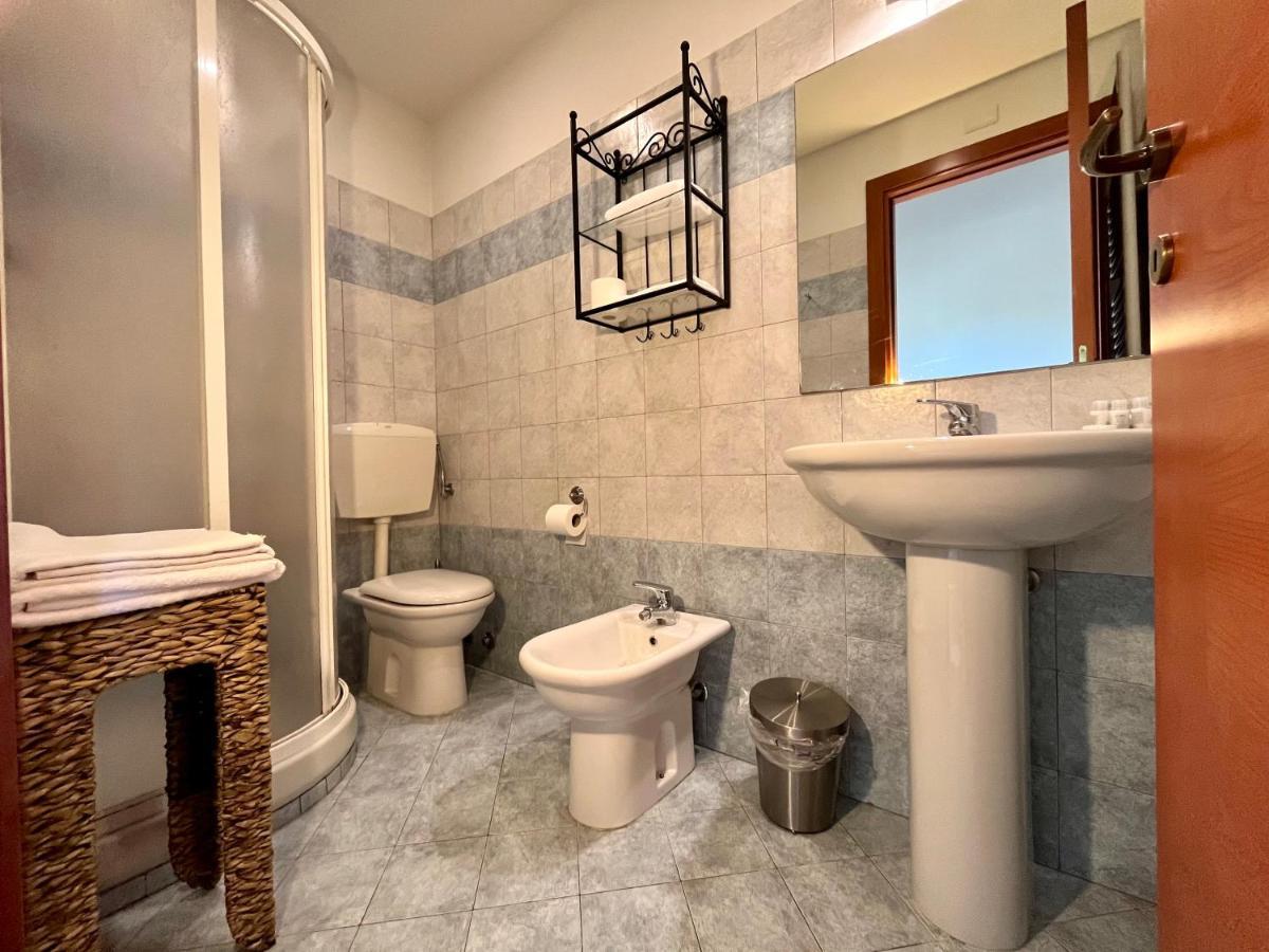 הוילה אסטי La Cascina Del Castello מראה חיצוני תמונה